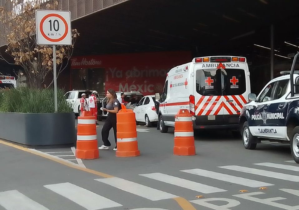 Más de 50 personas se intoxica tras fumigación en Tlalnepantla / Carlos Zaid
