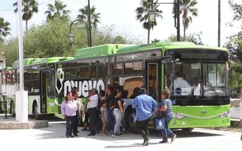 El Gobierno de Nuevo León avanzaría en el proceso para aumentar las tarifas del transporte público. | Archivo