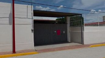 La directora ahora es acusada por presunta omisión, así como por presuntamente ayudar al docente a salir del plantel / Jesús Zavala