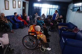 La Casa Hogar María Esperanza Nuestra busca brindar momento de calidez a los abuelitos / Jorge López