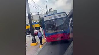 Graban discusión entre dos choferes en avenida Universidad en San Nicolás