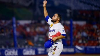 Charros de Jalisco tras barrer a Hermosillo y afianzarse como líder en la LMP 2025. / @charrosbeisbol
