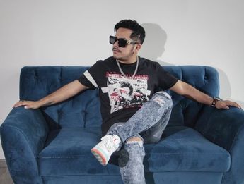J. Calderón inició en la música con su banda Zero Balas en Perú / Melanie Torres