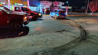 Las llantas dejaron una mancha en la carretera tras el fuerte derrape | Foto: Telediario Alejandro Escobedo