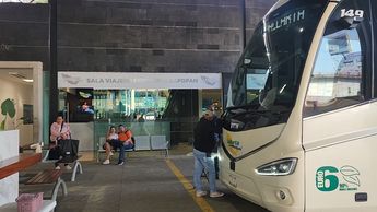 Los pasajeros han podido comprar sus boletos sin ninguna complicación. | Roberto Hurtado