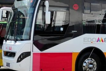Mujeres detenidas por robo en el Mexibús/ Cortesía
