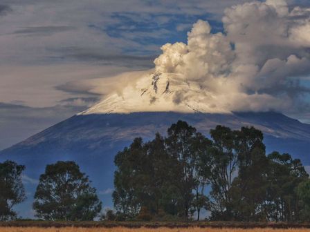 El semáforo de alerta volcánica del Popocatépetl está en Amarillo Fase 2 HOY 26 de mayo 2025 / Andrés Lobato