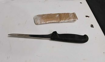 El hombre portaba un cuchillo con el que presuntamente amenazó a su expareja. | Cortesía