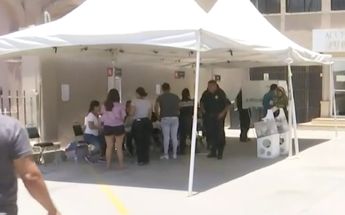 Policías de Torreón acuden a emitir su voto