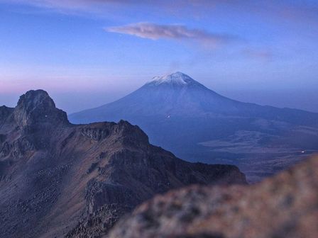 El semáforo de alerta volcánica del Popocatépetl está en Amarillo Fase 2 HOY 30 de abril 2025 / Andrés Lobato