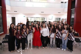 La astronauta análoga compartió su experiencia con jóvenes estudiantes de la Universidad Autónoma de Nuevo León. | Luis Guerra