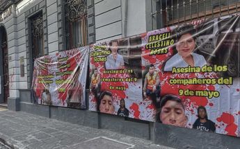 Pobladores de Coyomeapan colocaron mantas acusando a Rodolfo García López, Araceli Celestino Rosas y su hermano David de presuntos asesinos | Jesús Z
