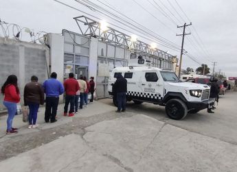 Las visitas de familiares a reclusos no fueron suspendidas pese a la revisión. | Agustín Martínez