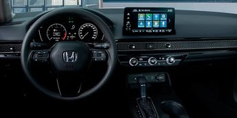 Así se ve el interior del Honda Civic modelo 2026, desde el asiento de piloto / Especial