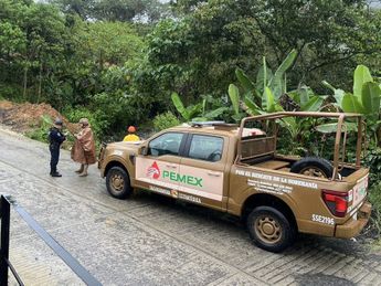 Personal de Pemex atendió la fuga de petróleo en el municipio de Huauchinango / Especial