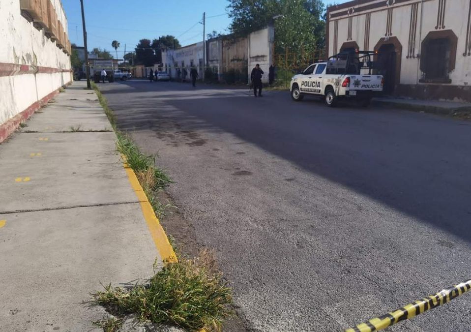 Asesinan a balazos a un hombre cerca de una escuela en Montemorelos. | Martha Zamora