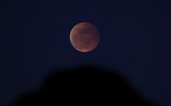 Eclipse de Luna en Tailandia / Reuters
