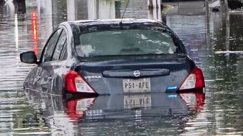 Las fuertes lluvias en el AMG dejaron diversos puntos de inundación y afectaciones viales | Alan Castellanos