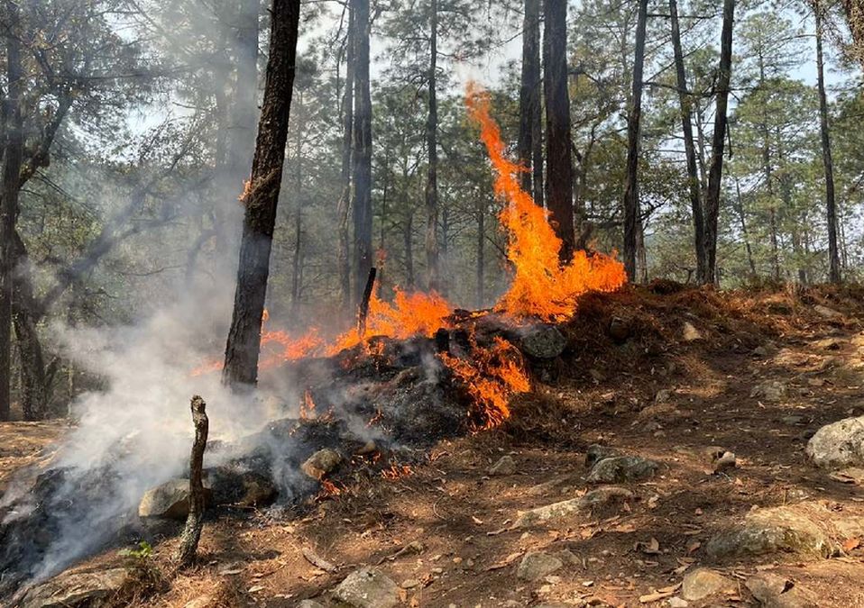 Veda de fuego en Santiago, NL./ Archivo