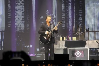Arjona deleitó a sus seguidores con sus éxitos de ayer y hoy