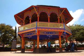El Kiosco Mudéjar fue construido en 1871 y es un atractivo turístico por su estilo / Cortesía