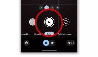 Teléfonos más actuales viene con opción para fotografiar la luna. | Telediario Especial