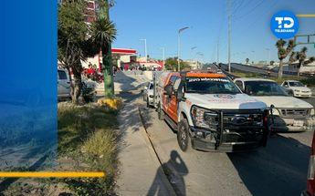 Cierran calles por hombre en torre | Martín Ocañas