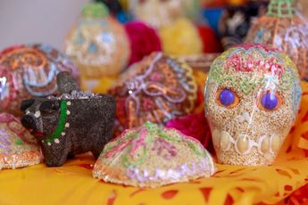 Calaveritas de amaranto hechas en Puebla | Andrés Lobato