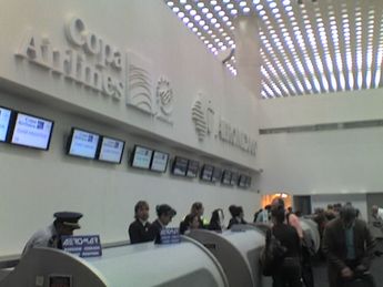 Mostradores en la Sala 3 de la Terminal 2./AICM.