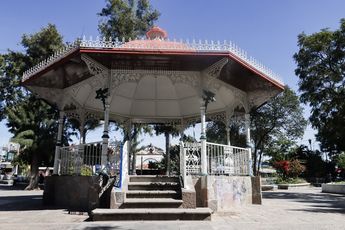 Así es el Kiosco de San Francisco Totimehuacan, ubicado a 10 kilómetros de la capital poblana / Es Imagen