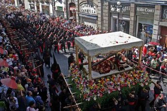 El Señor de las Maravillas vestirá este 2024 una túnica elaborada por las hermanas Agustinas Recoletas de Santa Mónica | Melanie Torres