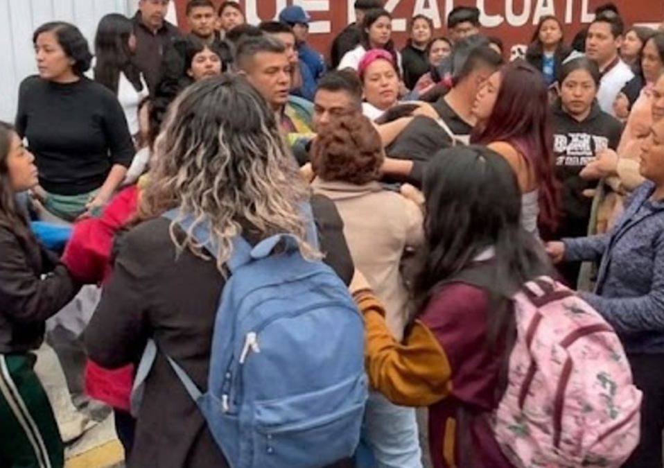 Las alumnas se enfrentaron a golpes | Imagen recreada