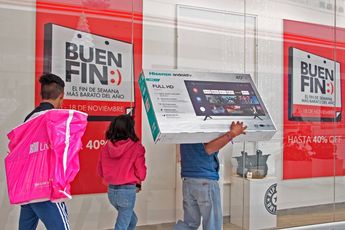 Especialistas sugieren reflexionar sobre si es necesario poner en riesgo el bolsillo familiar por aprovechar ofertas / Melanie Torres