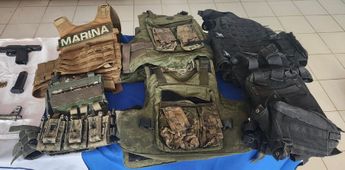 Los uniformes de las Fuerzas Armadas y equipo táctico en su poder eran usados para usurpar funciones y cometer actividades ilícitas / Especial