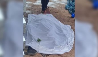 Asesinan a dos personas en la región de La Montaña de Guerrero; dos personas más resultaron heridas.