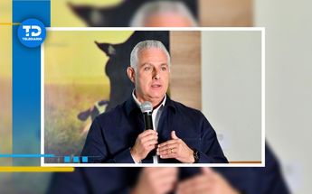 Román Cepeda destacó la importancia de la participación de la sociedad civil en el análisis y en la toma de decisiones.