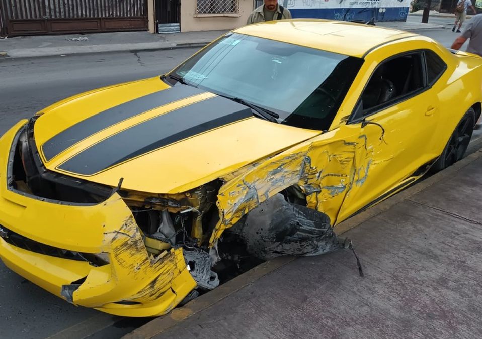 Exceso de velocidad provoca accidente en colonia Unidad Modelo | Fabricio Gallegos