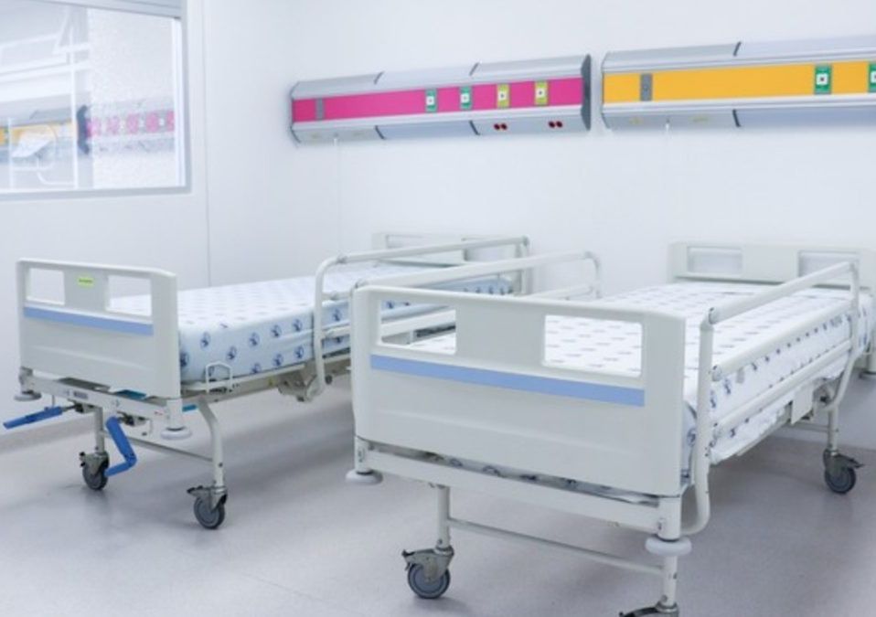 Los médicos especialistas evaluaron el caso y les recomendaron realizar un procedimiento médico al niño. | Especial