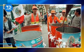 Grupo de barrenderos de la Ciudad de México / Cuartoscuro
