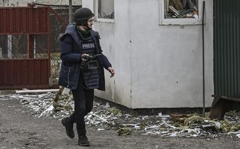 Arman Soldin trabajando en Ucrania / AFP