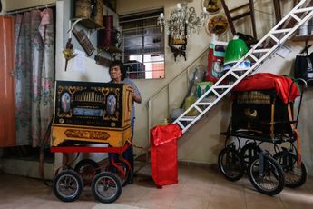 Marcela, reparadora de organillos con taller en el corazón de Tepito / Araceli López