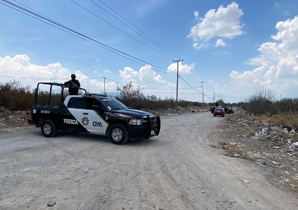 Encuentran cuerpo calcinado dentro de camioneta en Apodaca / Pamela Villanueva