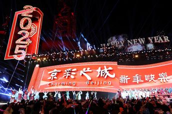 Beijing celebra el Año Nuevo, a la espera del Año Nuevo Lunar, el verdadero festejo / Reuters