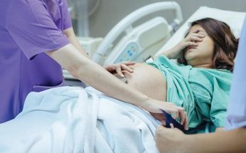 Anestesista le provoca muerte a mujer; trabajó ebria mientras atendía parto por cesárea