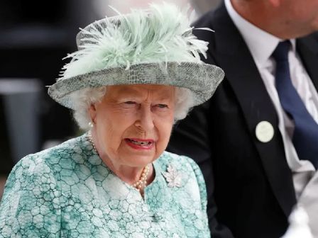 Reina Isabel II bajo supervisión médica por su estado de salud, afirma Palacio de Buckingham