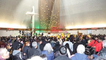 Regios y familias foráneas se dieron cita en la Basílica de Guadalupe. | Jorge López