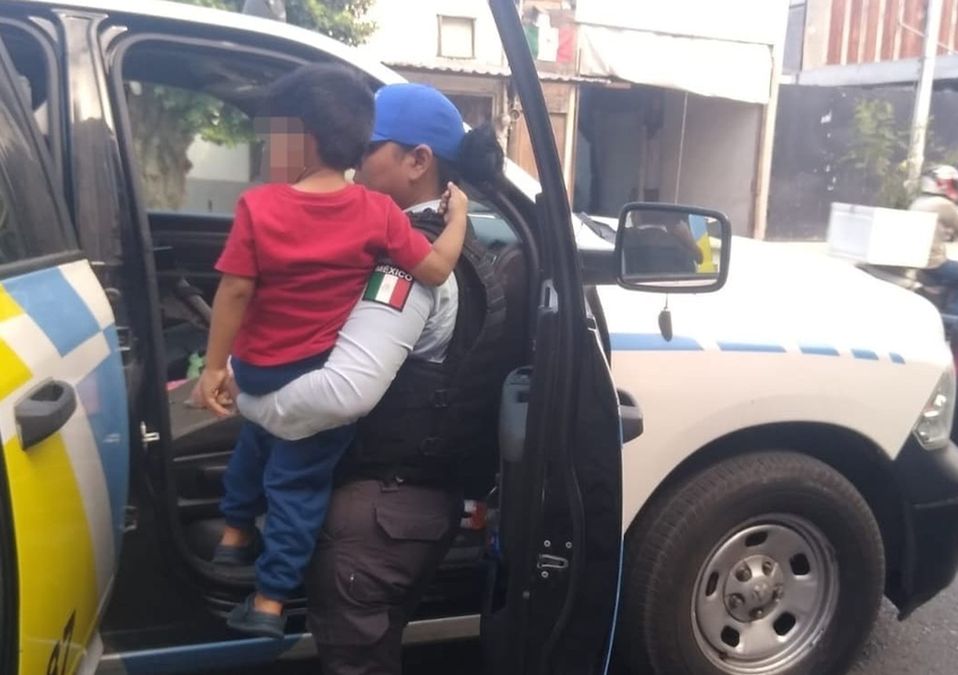 Hallan a niño deambulando en la colonia Industrial en Monterrey. | Especial