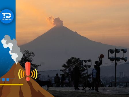 Personas juegan en Puebla, con el Popocatépetl y los primeros atardeceres del 2025 de fondo / Agencia EsImagen