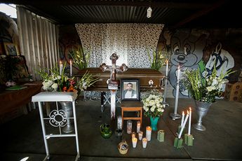 Funeral del hermano de Pedro en México