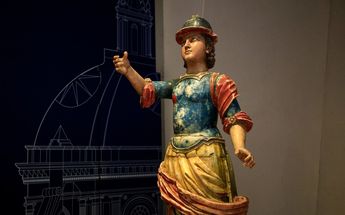 Estatuilla del Museo Barroco / Andrés Lobato
